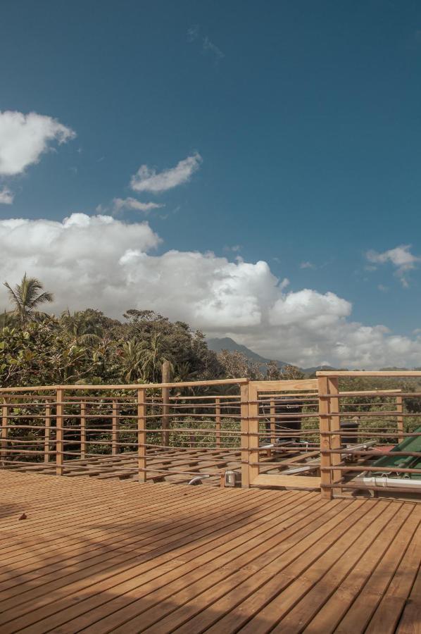Mendihuaca Surf Camp Vandrehjem Guachaca Eksteriør billede