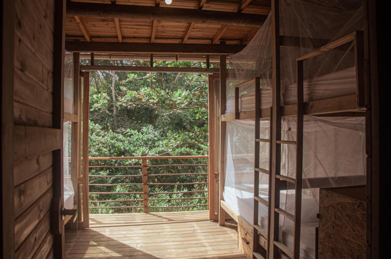 Mendihuaca Surf Camp Vandrehjem Guachaca Eksteriør billede