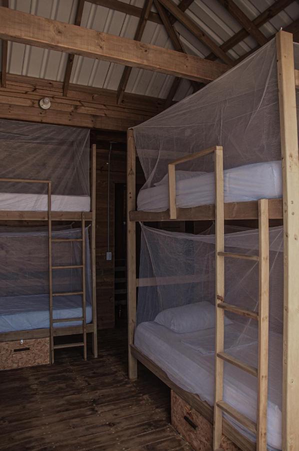 Mendihuaca Surf Camp Vandrehjem Guachaca Eksteriør billede