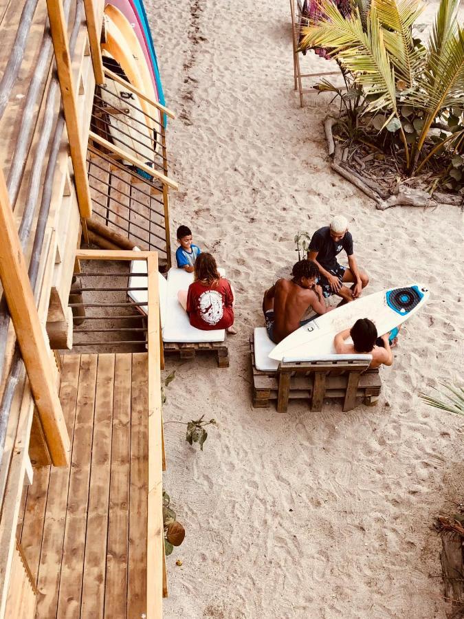 Mendihuaca Surf Camp Vandrehjem Guachaca Eksteriør billede